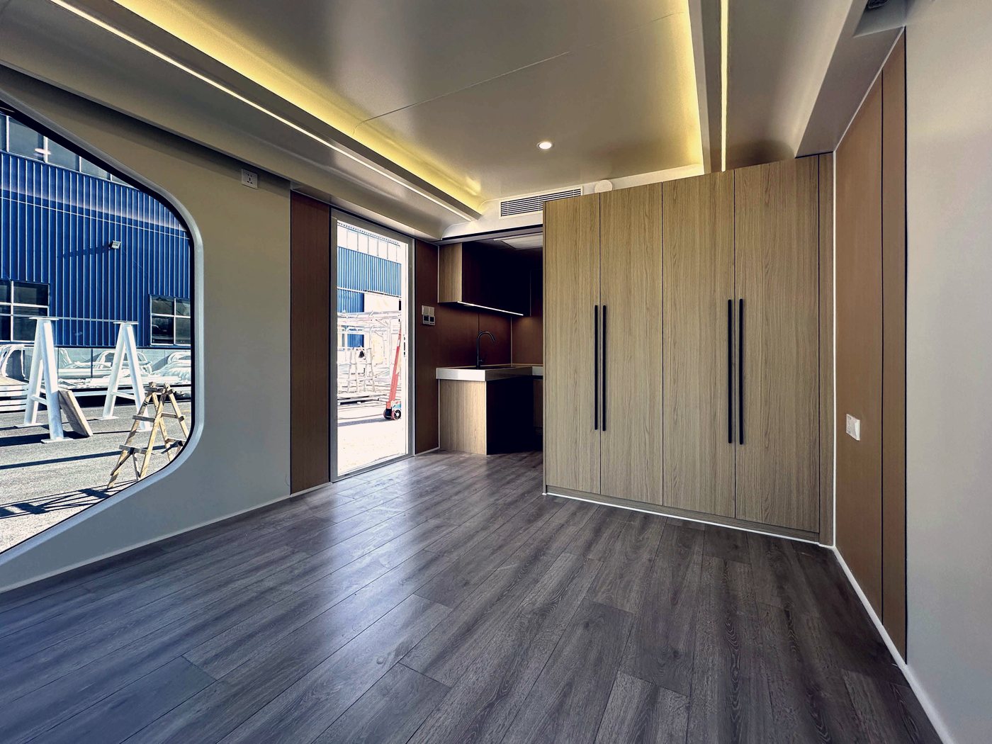 Interior opening onto the view elevation